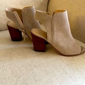 Aldo Tan peep toe bootie Size 7.5